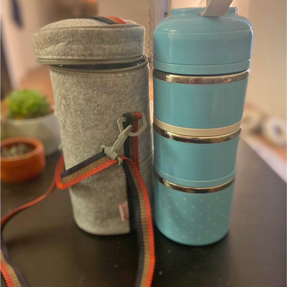 Blue and Gray Insulated Lunch Container Set